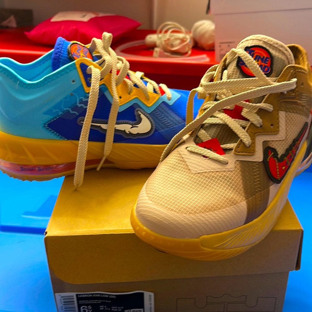 Nib lebron xvIII low GS